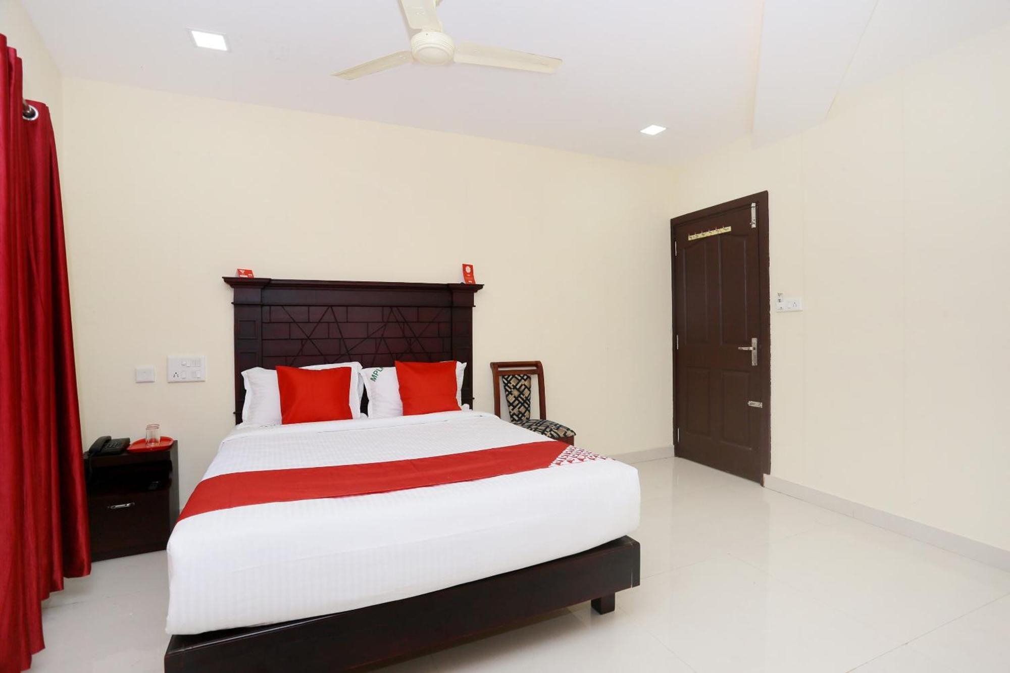 Hotel O Malabar Plaza Kochi Екстер'єр фото